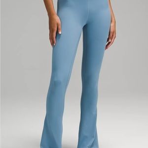 Lulu lemon Align HR Mini Flare Pant 28” size 4 Utility Blue